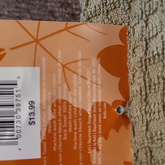 BUNDLE OF 2 FALL HOLIDAY HAND TOWELS - Picture 5 of 5